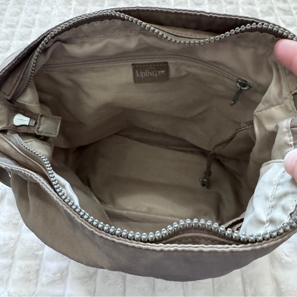 Kipling Bailey Brown Crossbody Messenger Shoulder Bag ~ Nylon Travel Everyday - Picture 8 of 9